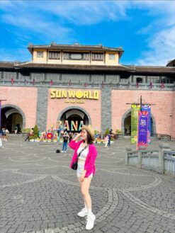 Alternative view of Vé Bà Nà Hills